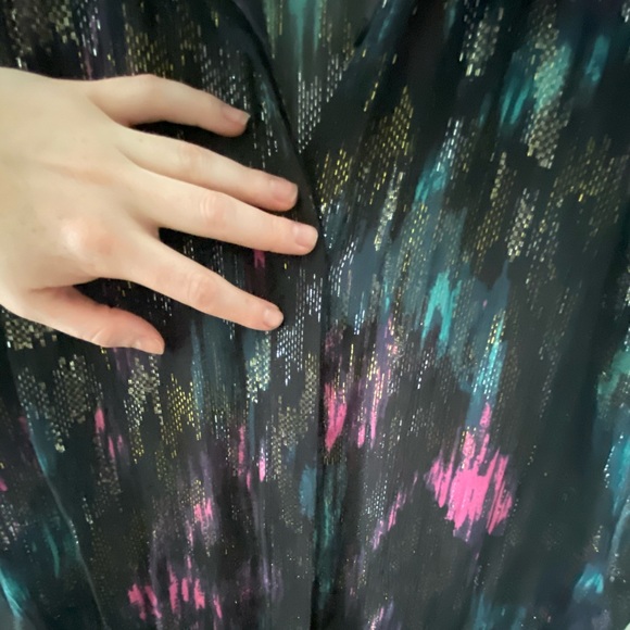 The KOOPLES Sleeveless shirt with epaulettes, embroidered with an Ikat print - Picture 10 of 12